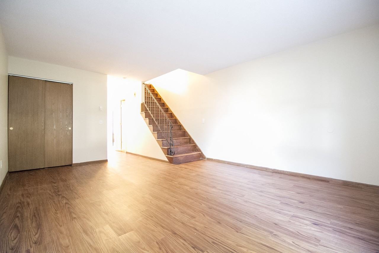 5369 Cresthaven Ln #0 - Photo 5 of 21