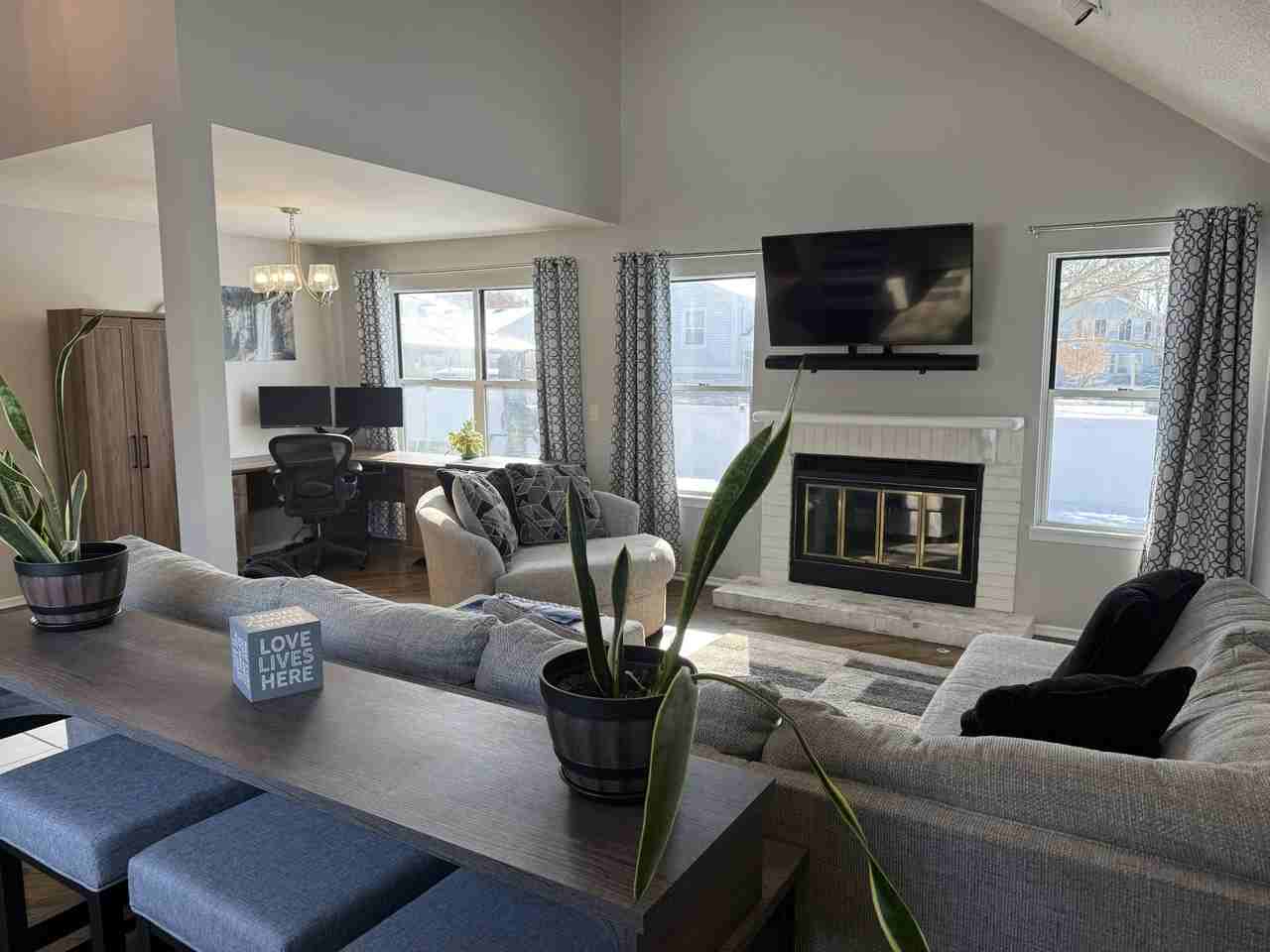 525 Lasalle Ln #NA - Photo 2 of 21