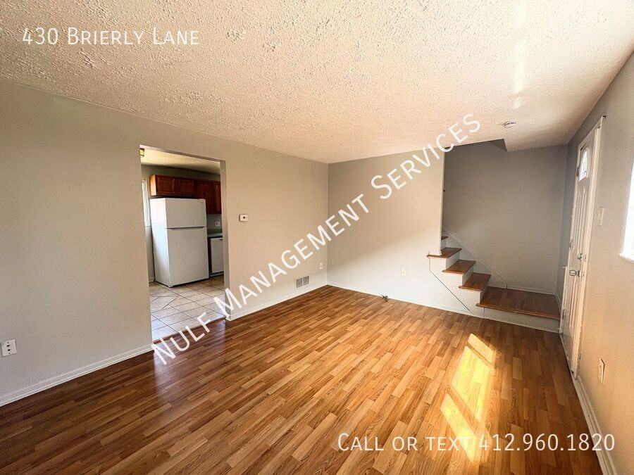 430 Brierly Ln - Photo 2 of 6