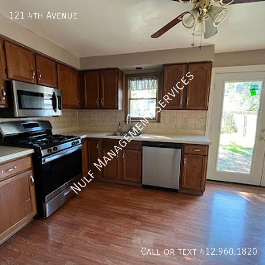 121 4th Ave - Photo 2 of 5