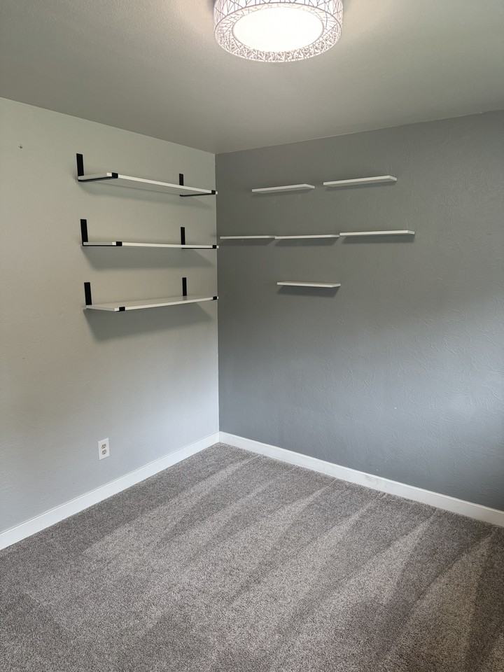 1404 41st St #NA - Photo 4 of 5