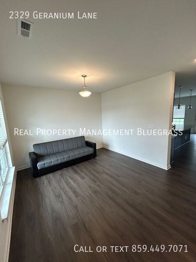 2329 Geranium Ln - Photo 3 of 27