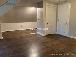 featured image of 204 Maple St #3