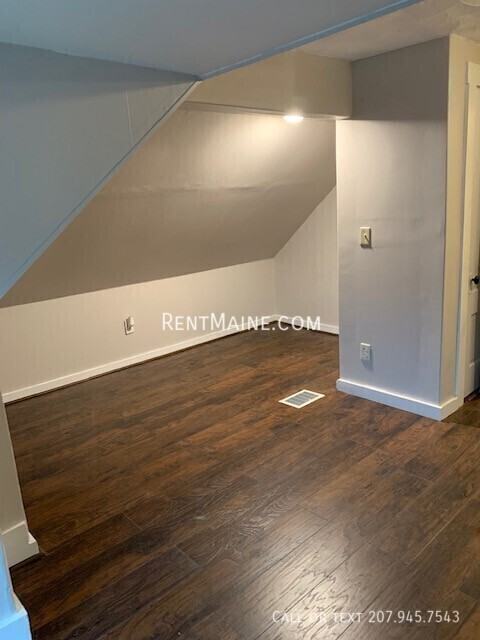 204 Maple St #3 - Photo 3 of 13