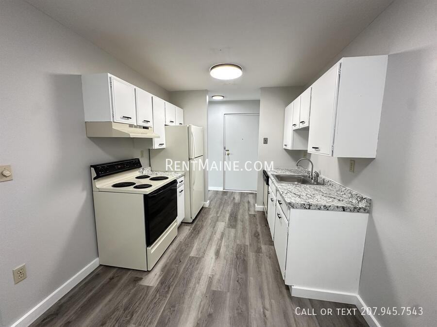 43 Longrale Park Apt J - Photo 2 of 13