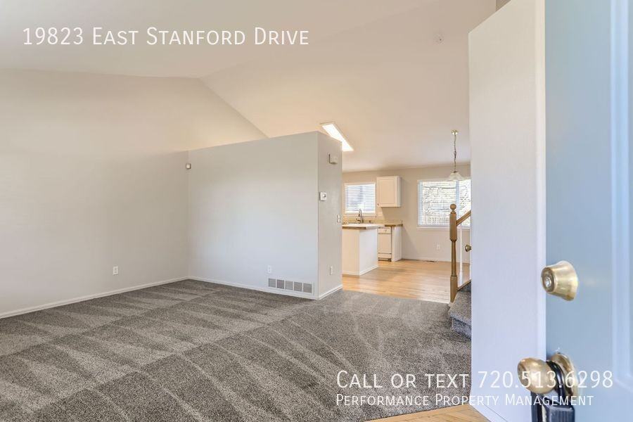 19823 E Stanford Dr - Photo 4 of 28