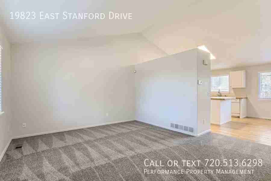 19823 E Stanford Dr - Photo 5 of 28