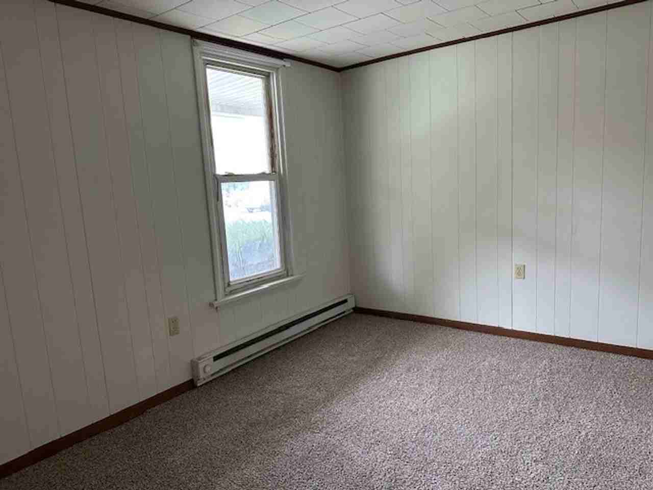 201 S Railroad St #1 - Photo 6 of 7