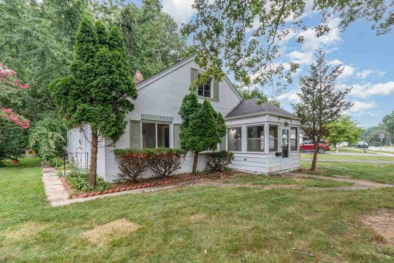 1812 Chatham Dr - Photo 3 of 27