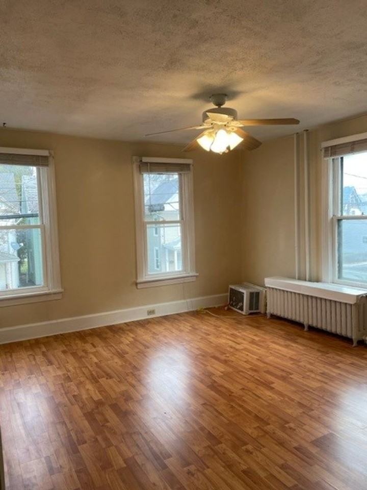 316 Geary Ave #2 - Photo 2 of 10