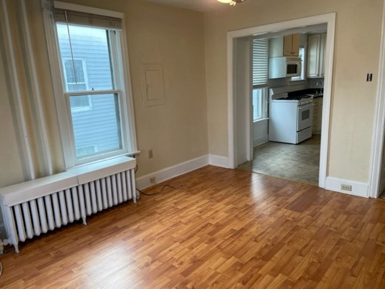 316 Geary Ave #2 - Photo 3 of 10