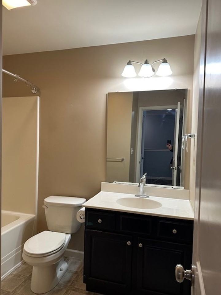 6402 Creekbend Dr - Photo 7 of 22