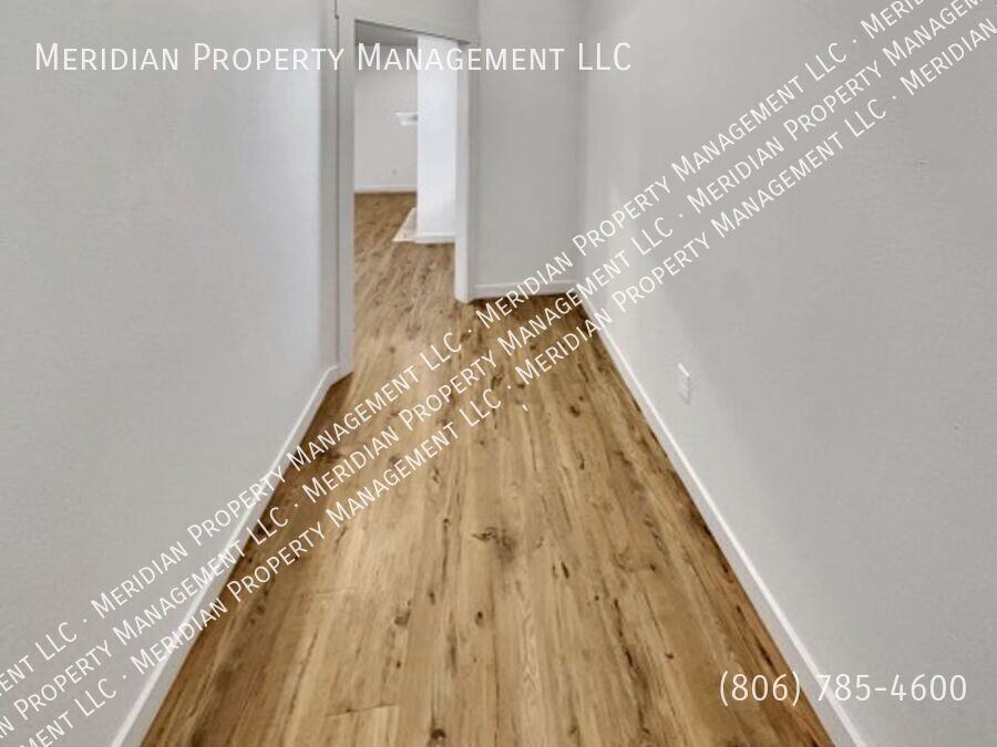 2739 137th St - Photo 2 of 24