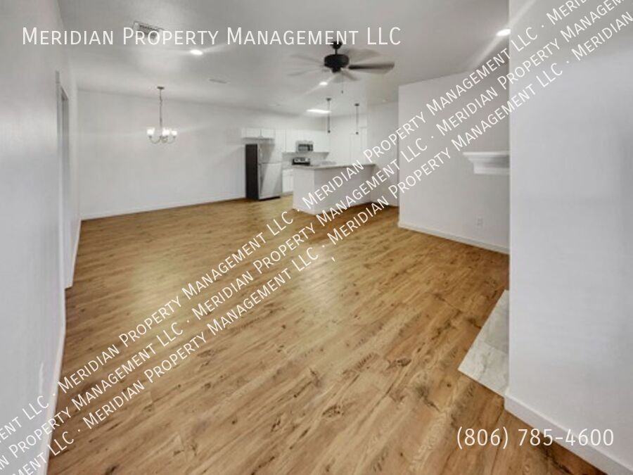 2739 137th St - Photo 4 of 24