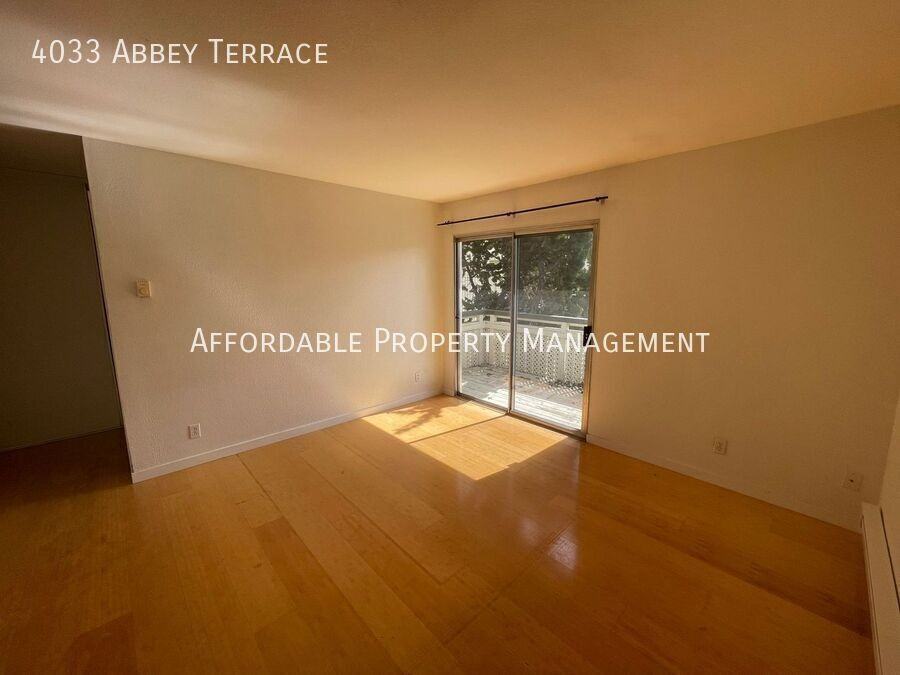 4033 Abbey Ter - Photo 2 of 9