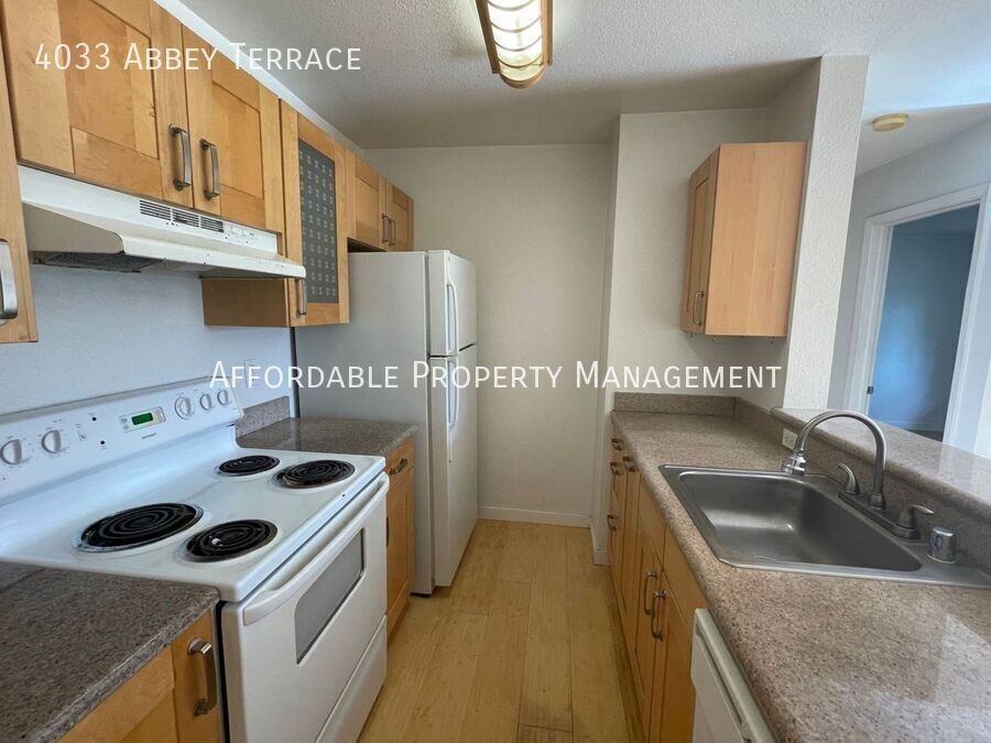 4033 Abbey Ter - Photo 5 of 9