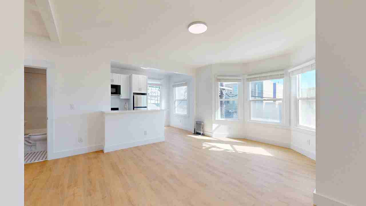 4740 Balboa St #202 - Photo 2 of 12