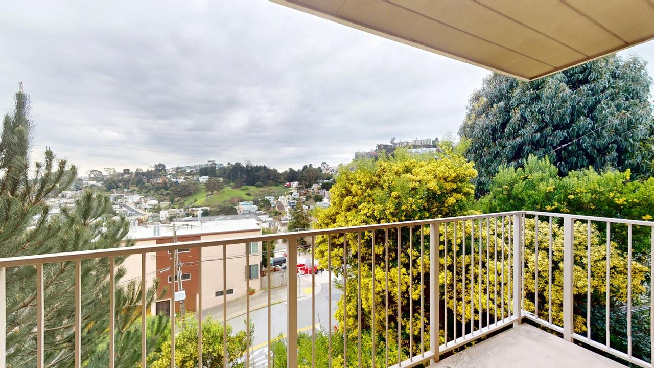 2031 Castro St #2A - Photo 2 of 41