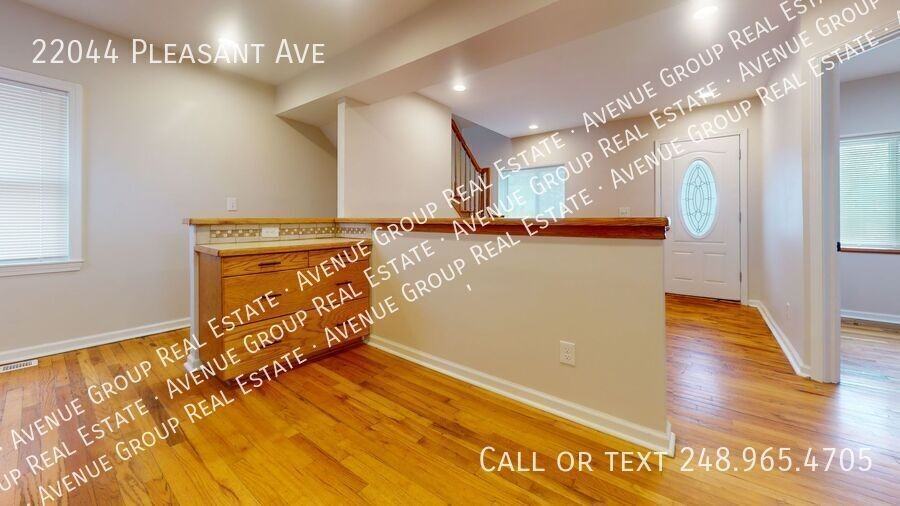 22044 Pleasant Ave - Photo 2 of 14