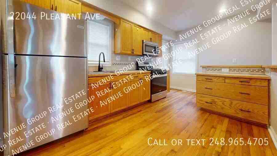 22044 Pleasant Ave - Photo 4 of 14