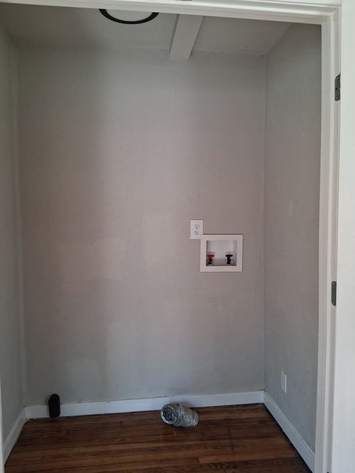 4833 N State St - Photo 6 of 13