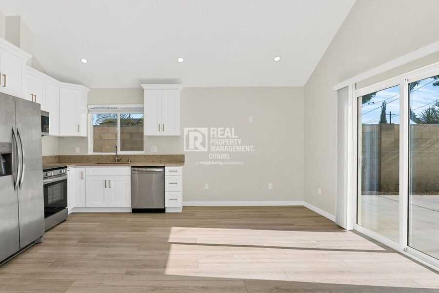 996 S Siet Pl #A - Photo 3 of 26