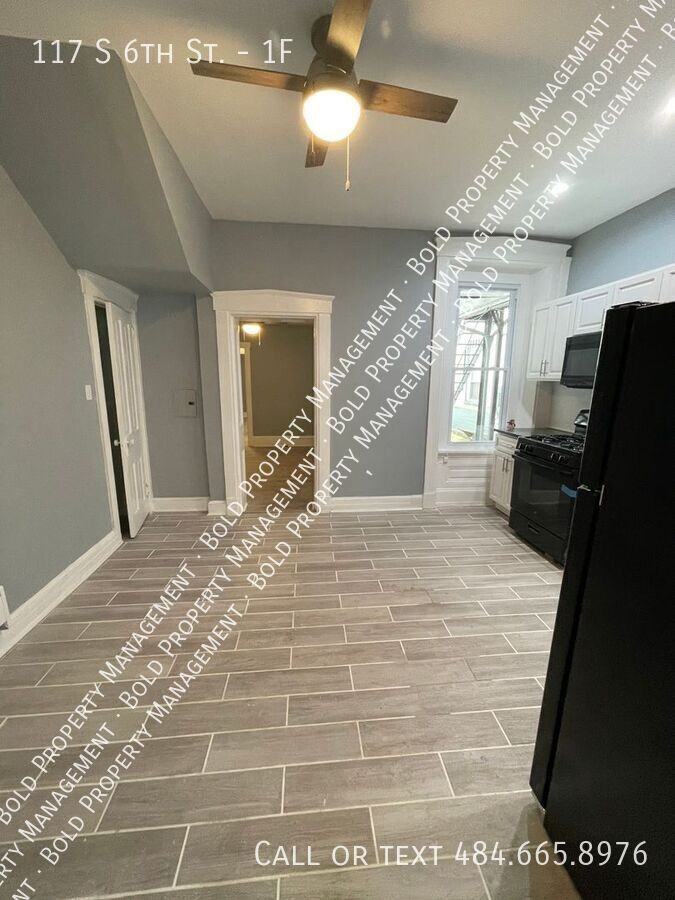 117 S 6th St #1F - Photo 2 of 8