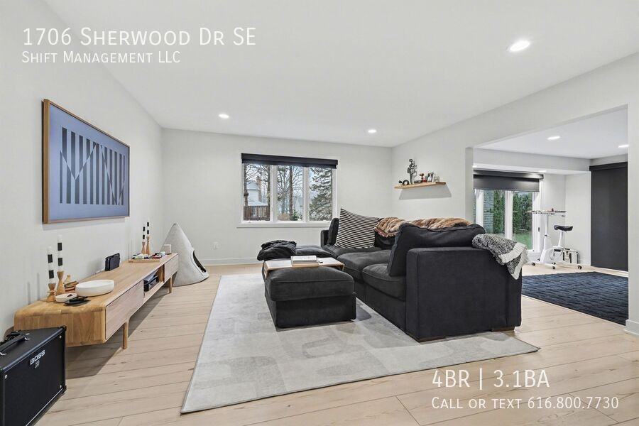 1706 Sherwood Dr Se - Photo 6 of 25