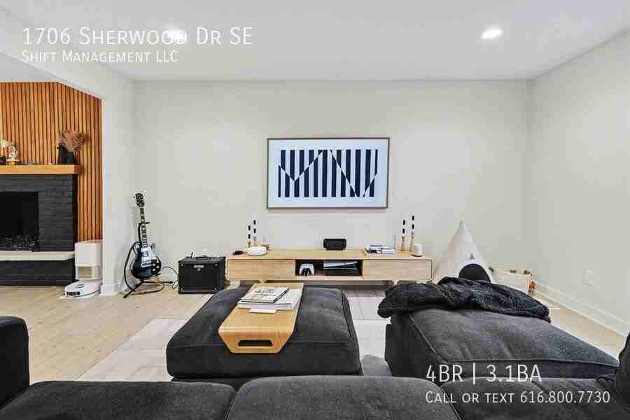 1706 Sherwood Dr Se - Photo 7 of 25