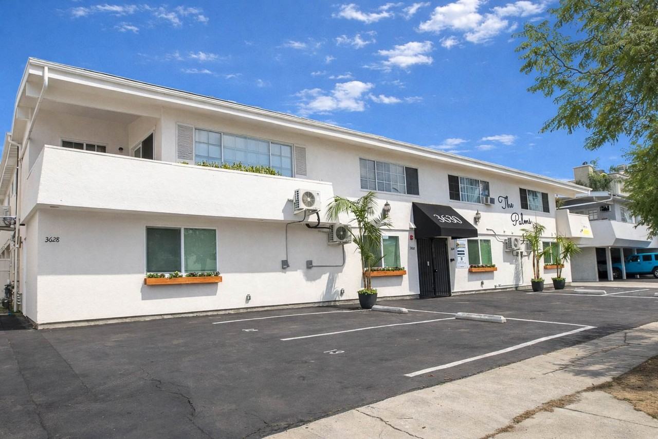 3630 Midvale Ave #6