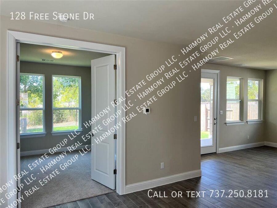 128 Free Stone Dr - Photo 6 of 31