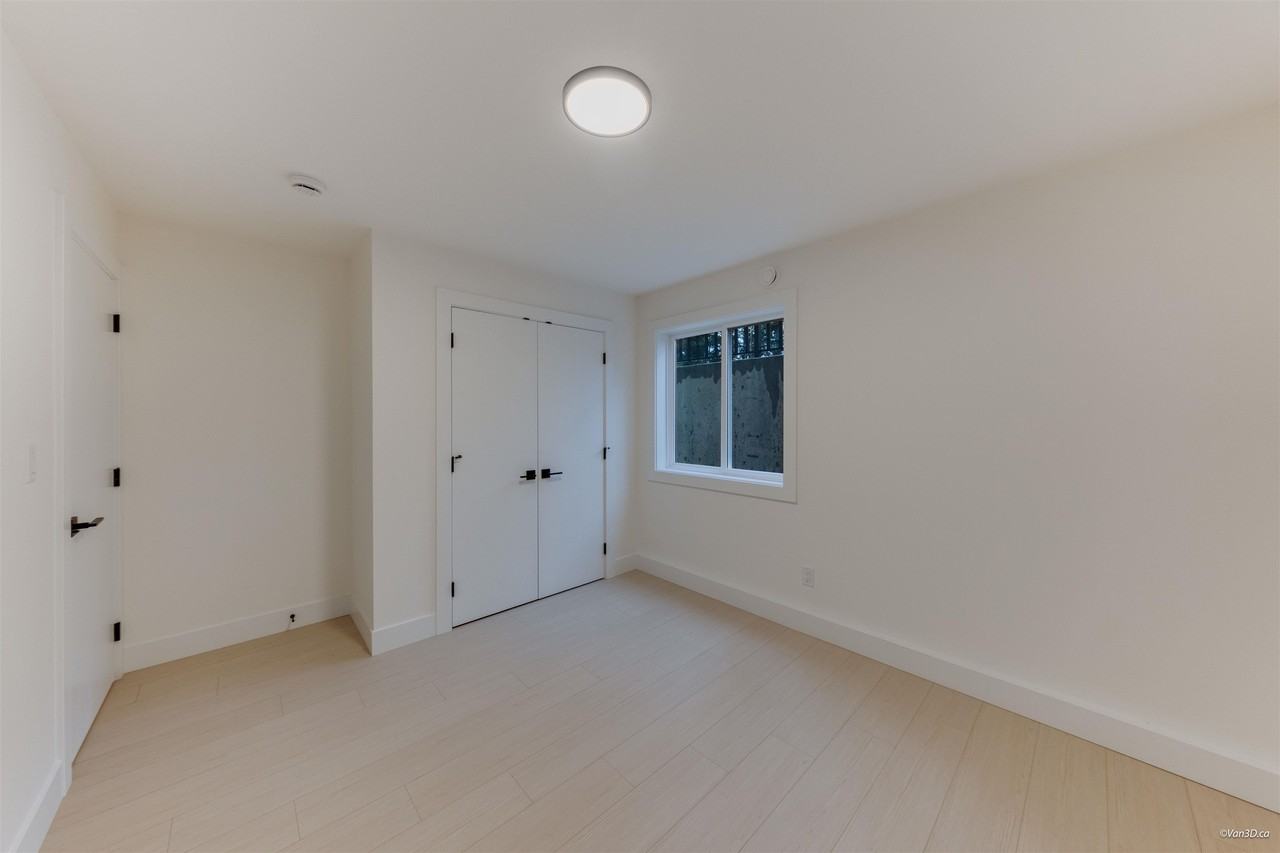 20331 27 Avenue - Photo 3 of 5