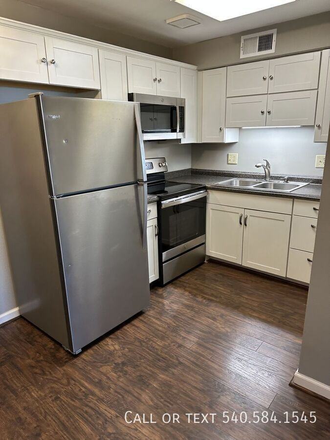 420 Albemarle Ave Sw #1 - Photo 2 of 9