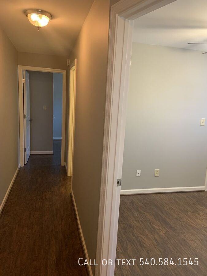 420 Albemarle Ave Sw #1 - Photo 4 of 9