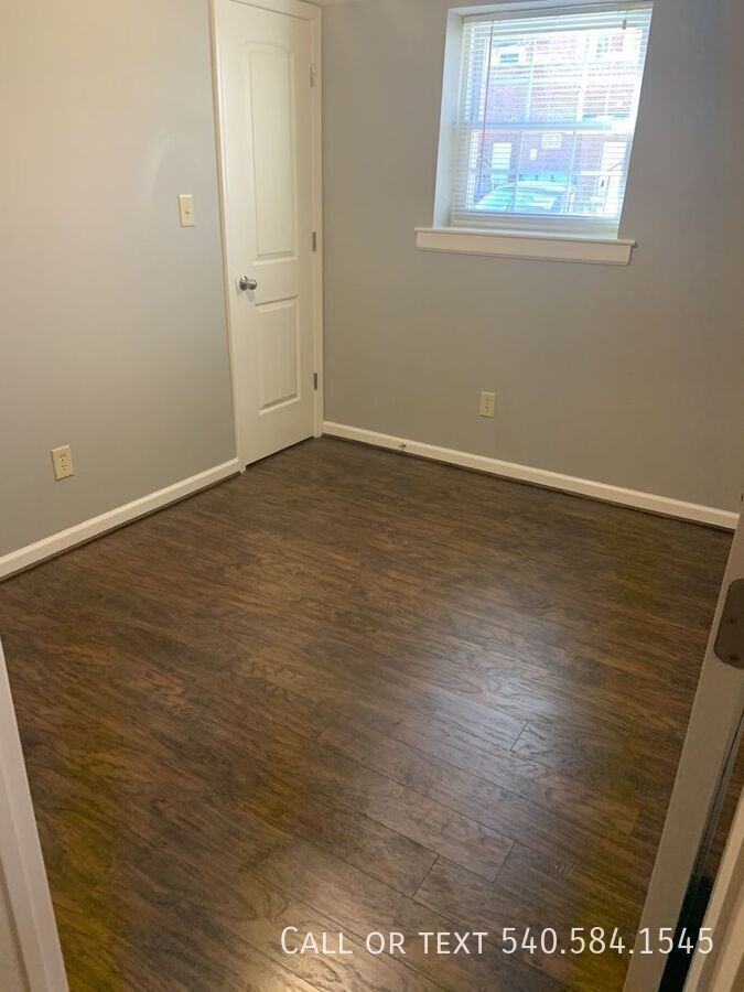 420 Albemarle Ave Sw #1 - Photo 6 of 9