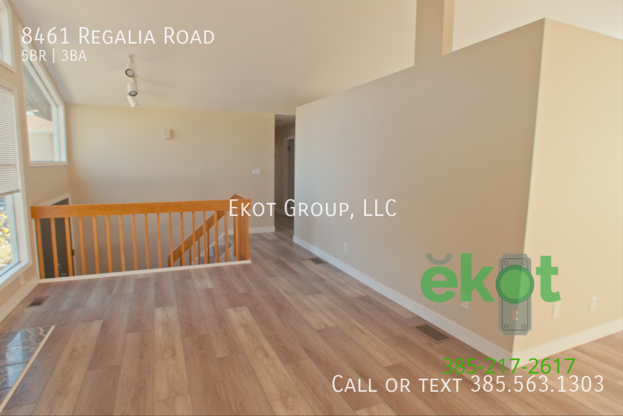 8461 S Regalia Rd - Photo 3 of 26