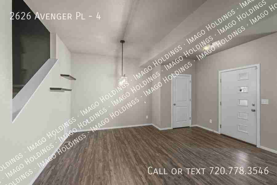 2626 Avenger Pl #4 - Photo 4 of 35