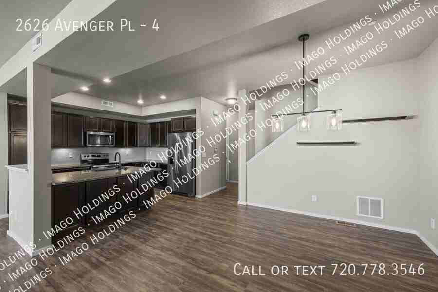 2626 Avenger Pl #4 - Photo 7 of 35