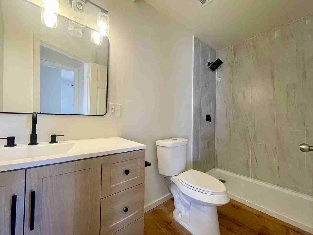 209 W 2nd St - Photo 6 of 13