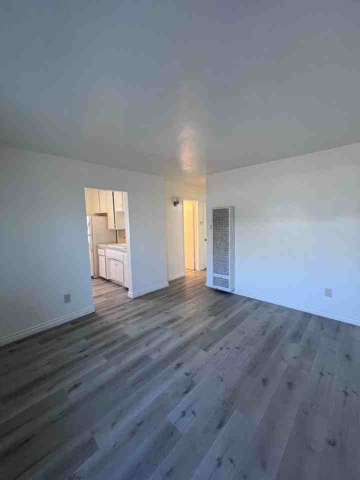4178 Swift Ave #A - Photo 3 of 14