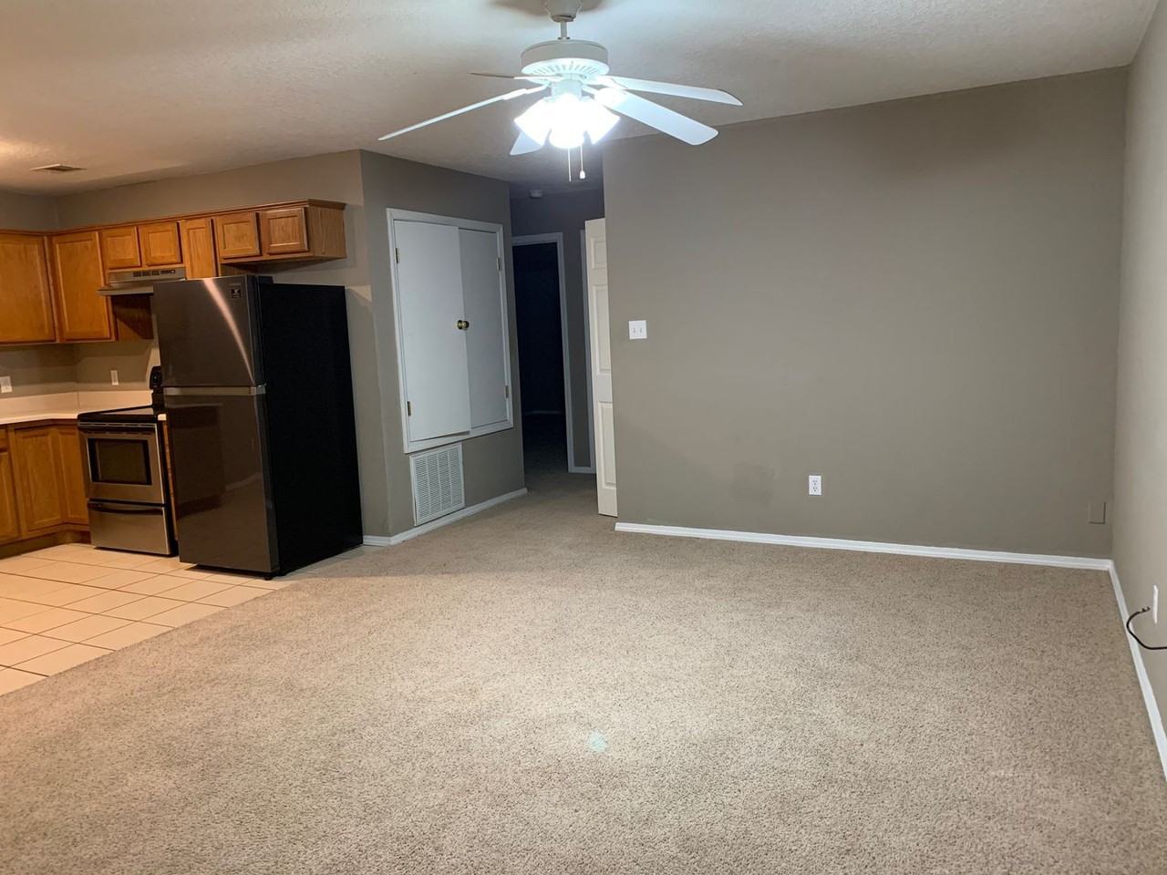 5003 S 30th St - Photo 5 of 10