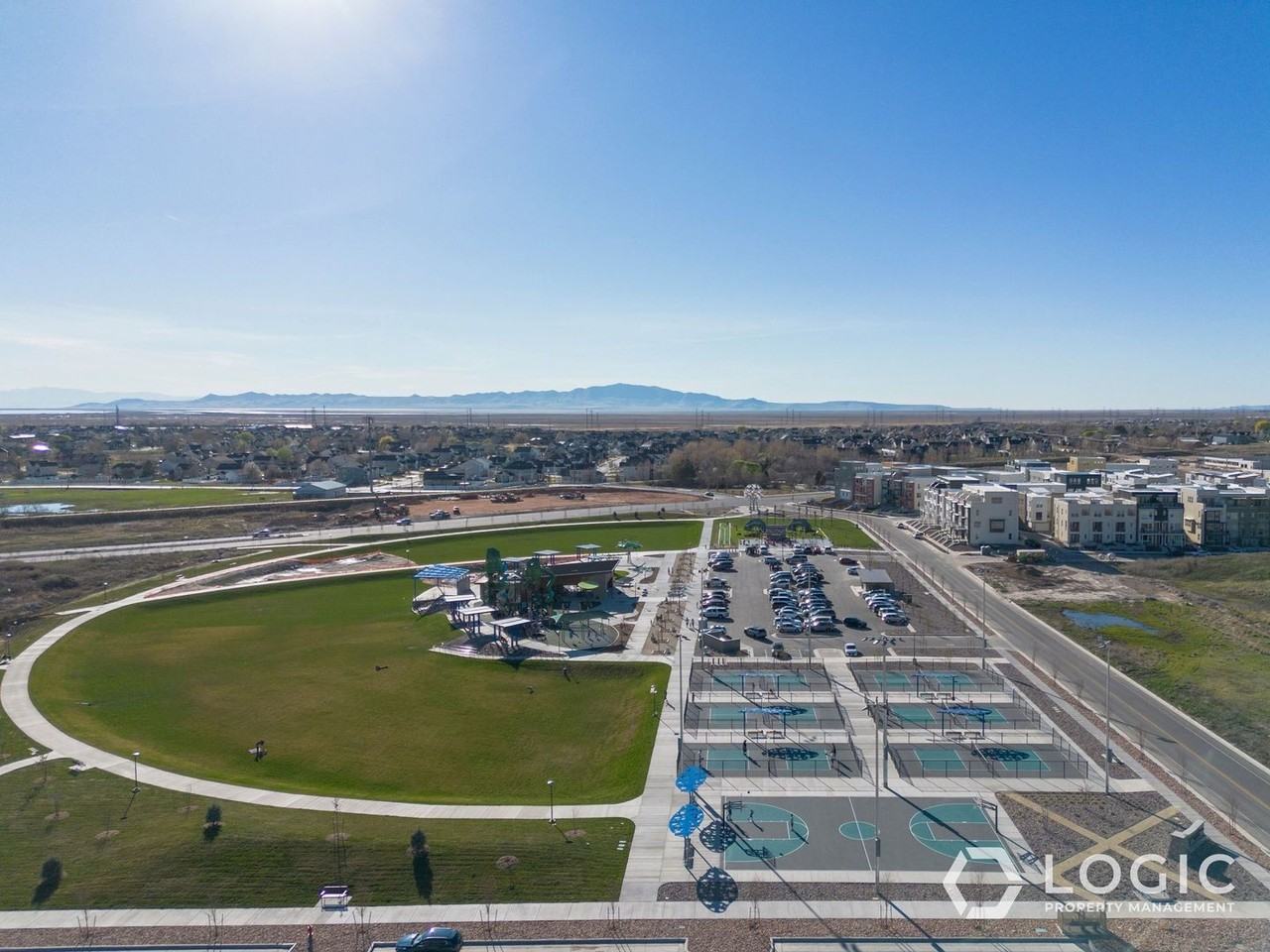 1452 W Cook Ln - Photo 6 of 34