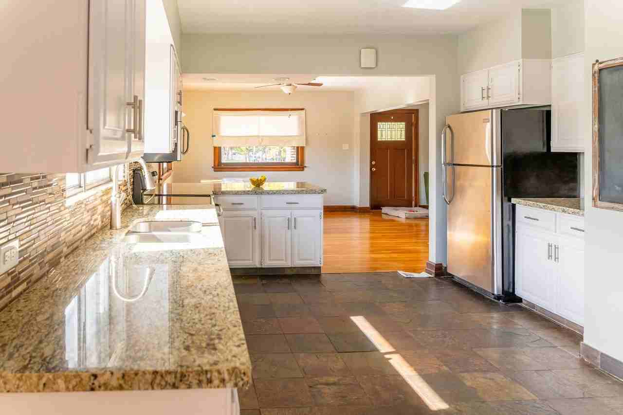 1241 S 700 E - Photo 6 of 22