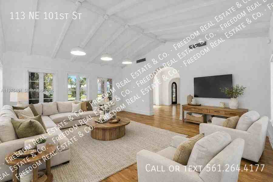 113 Ne 101st St - Photo 7 of 11