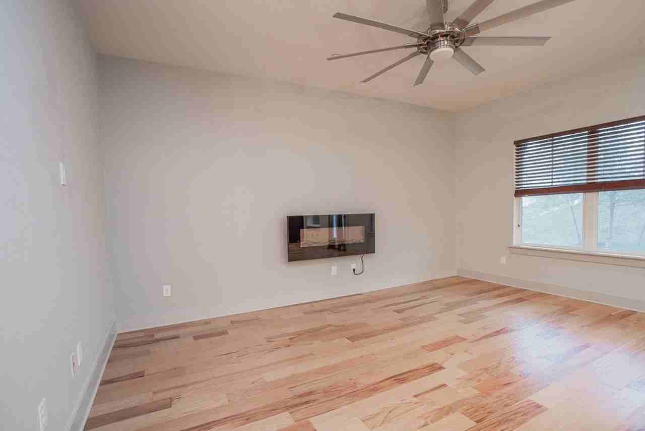 2017 Local Rebel St - Photo 5 of 22