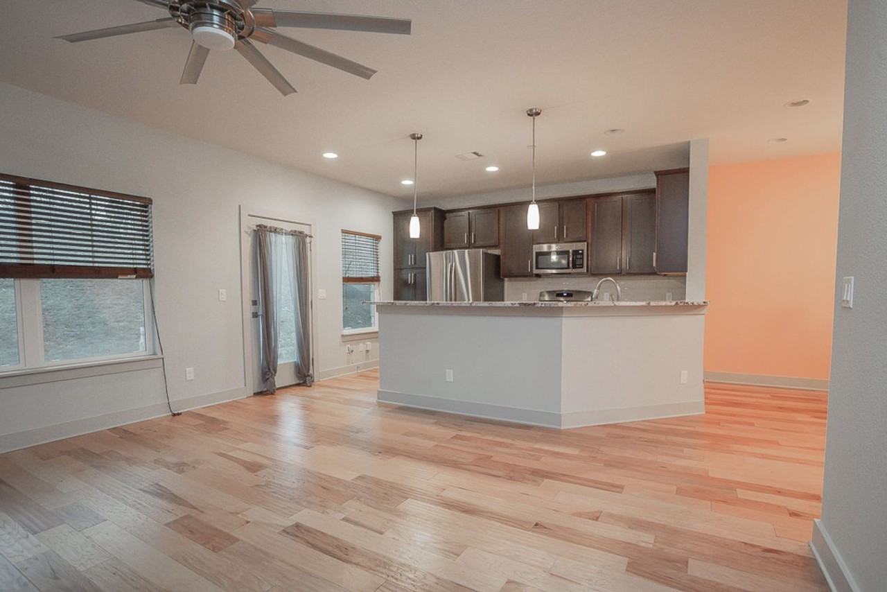 2017 Local Rebel St - Photo 7 of 22