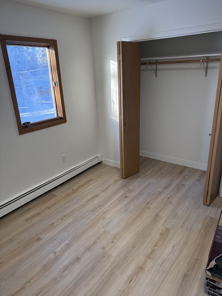 3712 Swenson Ave #7 - Photo 7 of 16