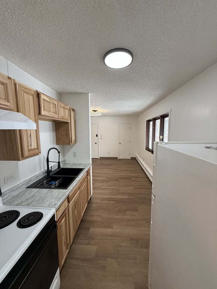 401 Slater St #7 - Photo 2 of 12