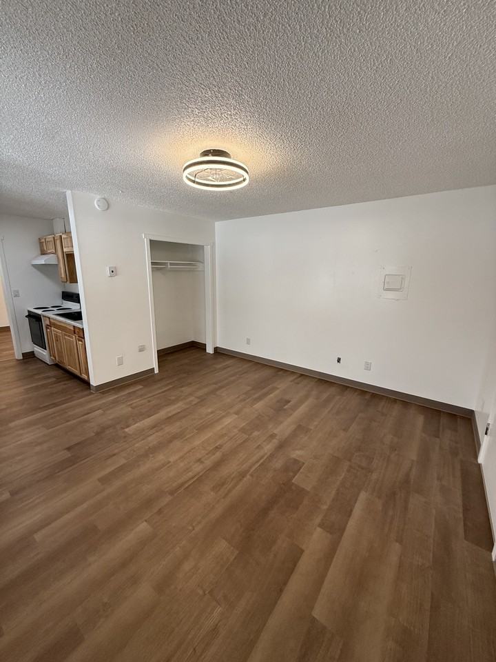 401 Slater St #7 - Photo 5 of 12