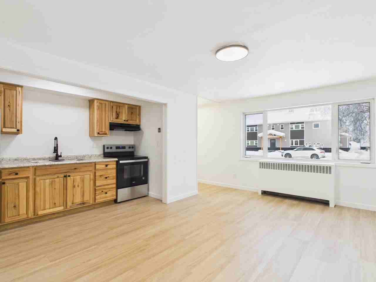 901 Gilmore St #E - Photo 6 of 14